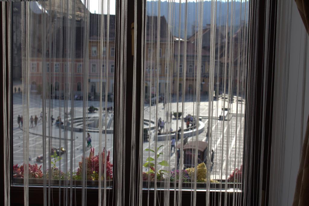 Apartament Piata Sfatului Brasov Luaran gambar